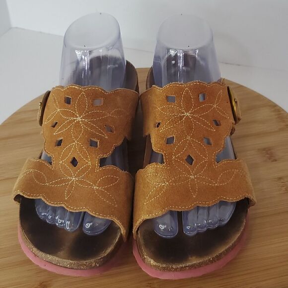 Think! Women's Suede Floral Embroidered Cut Out Slip On Sandal Camel Slides 40 - Picture 2 of 12